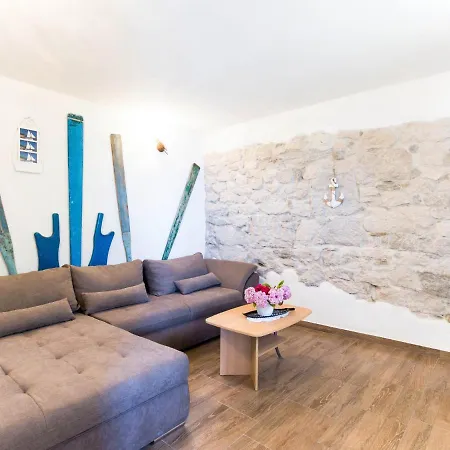San Martino Ii By Interhome