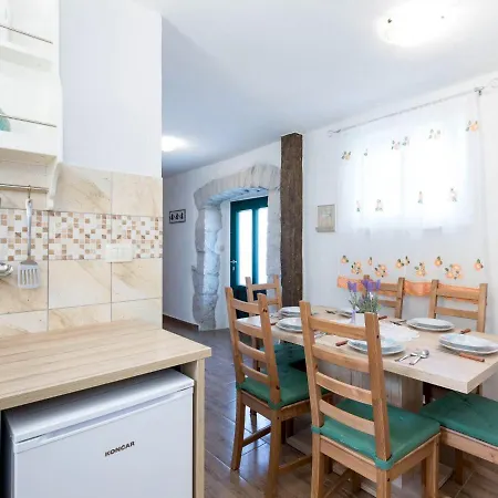 San Martino Ii By Interhome